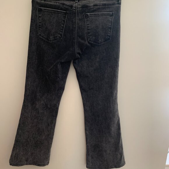 KUT From The Kloth Women's Black High Rise Fab AB Flare Ana Size 8 - Picture 4 of 6